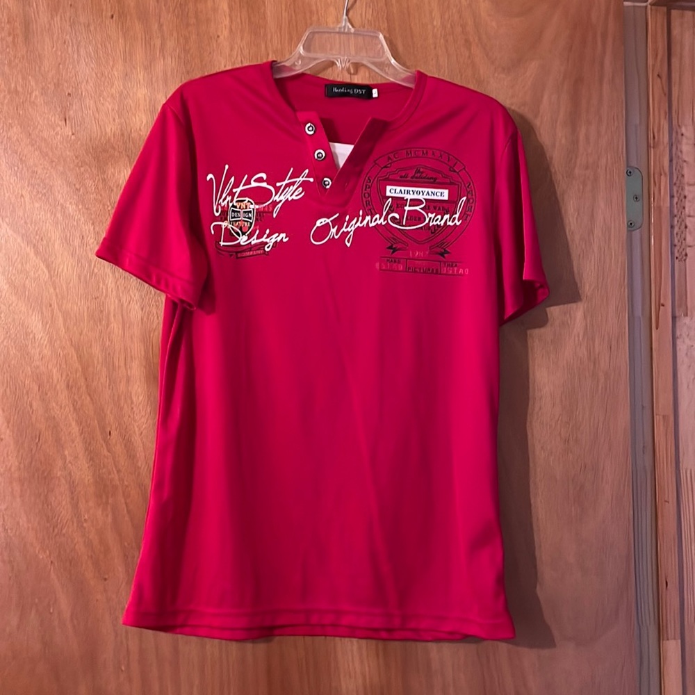 Vintage Haoding DST Brand, 3 buttons, short sleeve, silky soft red shirt (mlb)